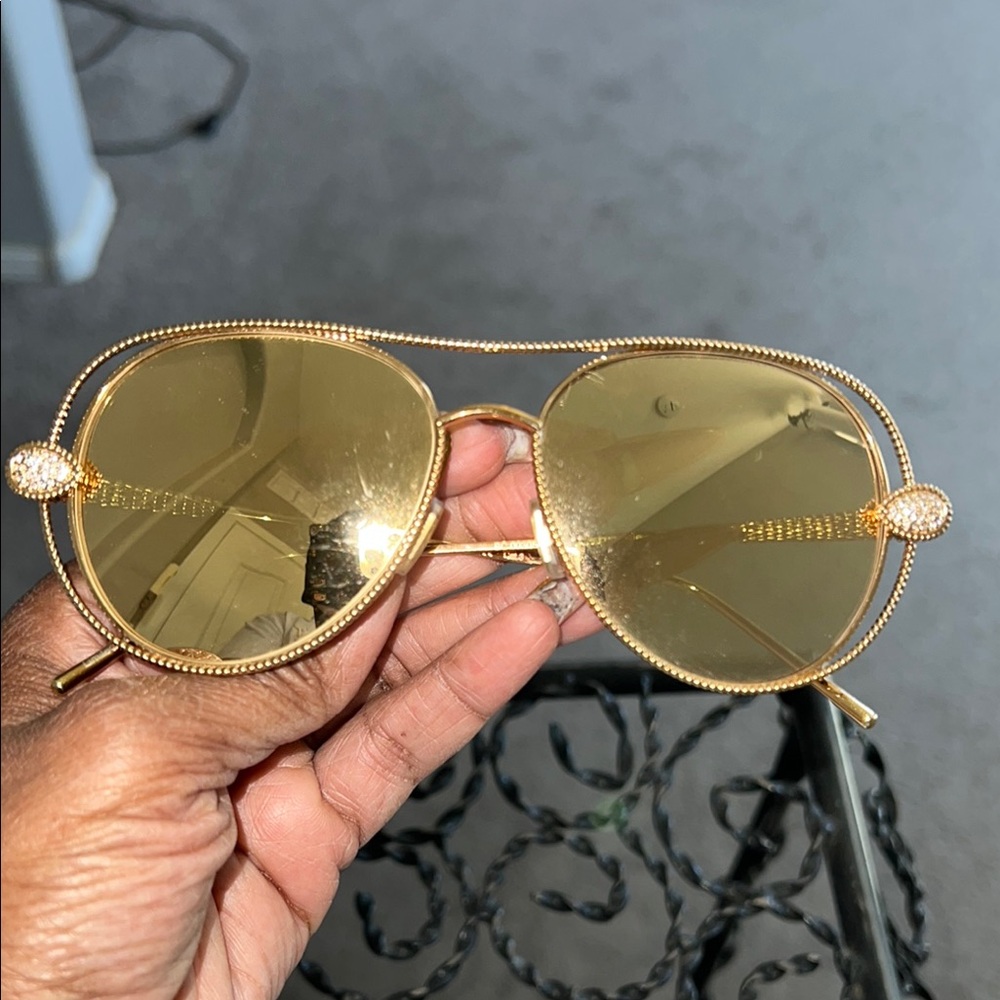 Gold Aviator Sunglasses with Mirrored Lenses - Picture 5 of 12